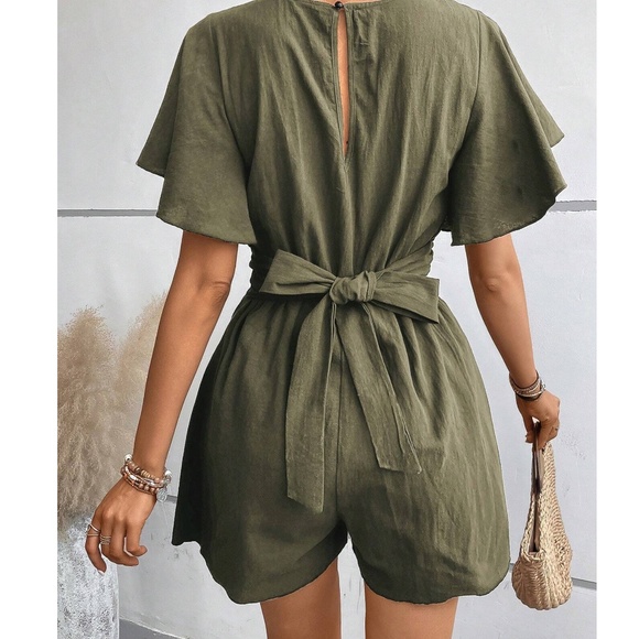 Plunging Neck Butterfly Sleeve Cotton Romper - Picture 7 of 8